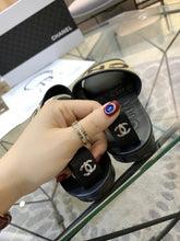 Load image into Gallery viewer, SE1051 CC Slippers / Size5-11