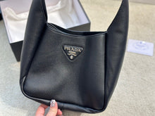 Load image into Gallery viewer, PD219 Leather Tote / 9x7.8x5.1inch