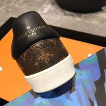 Load image into Gallery viewer, MSE054 Time Out Sneakers