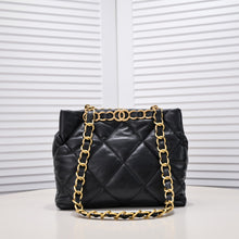 Load image into Gallery viewer, CC686 Small Shoulder Bag / 9.4x11.4x3.9inch