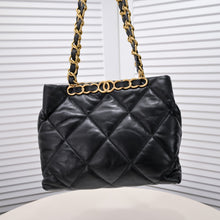 Load image into Gallery viewer, CC685 Small Shoulder Bag / 9.4x11.4x3.9inch