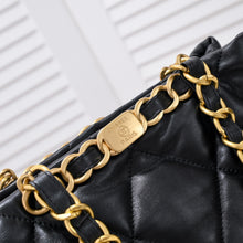 Load image into Gallery viewer, CC685 Small Shoulder Bag / 9.4x11.4x3.9inch