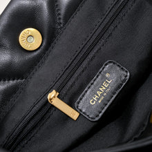 Load image into Gallery viewer, CC685 Small Shoulder Bag / 9.4x11.4x3.9inch