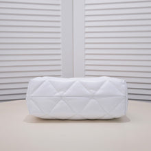 Load image into Gallery viewer, CC686 Small Shoulder Bag / 9.4x11.4x3.9inch