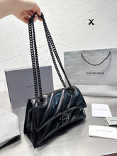 Load image into Gallery viewer, BCG038 Women's Crush Small Chain Bag Quilted / L9,8 x H5,9 x W3,1 inch