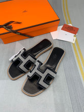 Load image into Gallery viewer, SE836 H Slippers / Size4-11
