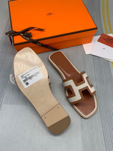 Load image into Gallery viewer, SE836 H Slippers / Size4-11