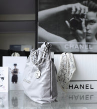 Load image into Gallery viewer, CC615 CC 22 Handbag NEW / HIGHEST QUALITY VERSION / Small/Medium/Large