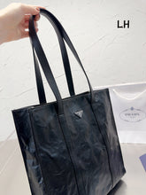 Load image into Gallery viewer, PD213 Small Antique Nappa Leather Tote / 13x11.8x3.3inch