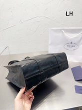 Load image into Gallery viewer, PD213 Small Antique Nappa Leather Tote / 13x11.8x3.3inch