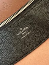 Load image into Gallery viewer, LB709 Bella Tote Bag / HIGHEST QUALITY VERSION / 12.6 x 9.1 x 5.1 inches