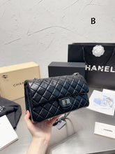 Load image into Gallery viewer, CC692 2.55 Handbag / 6.2 × 9.4 × 2.9 in