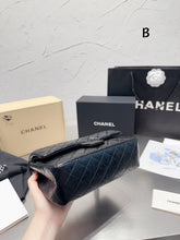 Load image into Gallery viewer, CC692 2.55 Handbag / 6.2 × 9.4 × 2.9 in