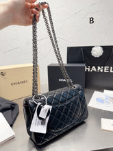 Load image into Gallery viewer, CC692 2.55 Handbag / 6.2 × 9.4 × 2.9 in