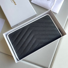 Load image into Gallery viewer, YSK180 Wallet in Grain De Poudre Embossed Leather
