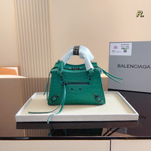 Load image into Gallery viewer, BCG042 Women's Neo Classic Mini Handbag in Black / L8,6 x H5,5 x W4,3 inch