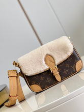 Load image into Gallery viewer, LB711 Diane / HIGHEST QUALITY VERSION