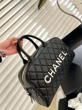 Load image into Gallery viewer, CC636 Vintage Handbag / 10.6x7.9inch