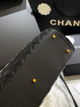 Load image into Gallery viewer, CC636 Vintage Handbag / 10.6x7.9inch