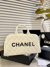 Load image into Gallery viewer, CC636 Vintage Handbag / 10.6x7.9inch