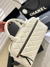 Load image into Gallery viewer, CC636 Vintage Handbag / 10.6x7.9inch