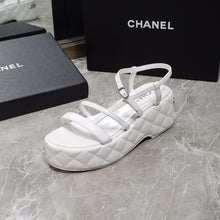 Load image into Gallery viewer, SE1023 CC Sandals / Size5-10