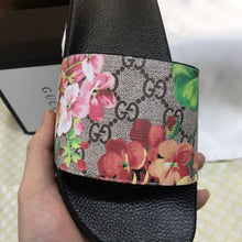 Load image into Gallery viewer, SE870 GC Blooms Supreme Floral Slide Sandal / Size5-12