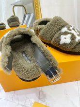 Load image into Gallery viewer, SE939 Paseo Flat Comfort Sandal / Size5-11