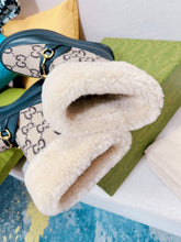 Load image into Gallery viewer, SE944 Women's GG Shearling Boot / Size5-10