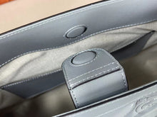 Load image into Gallery viewer, GC459 GG Matelassé Medium Tote / 15"W x 11"H x 5.5"D