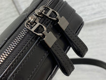Load image into Gallery viewer, DR245 Caro Box Bag with Chain / HIGHEST QUALITY VERSION / 7 x 5 x 2 inches