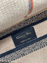 Load image into Gallery viewer, DR241 Medium Lady D-Lite Bag / HIGHEST QUALITY VERSION / 24 x 20 x 11 cm / 9.5 x 8 x 4.5 inches