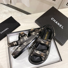 Load image into Gallery viewer, SE1026 CC Sandals / Size5-10