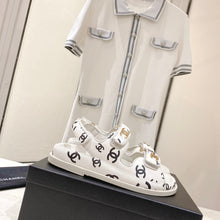 Load image into Gallery viewer, SE1027 CC Sandals / Size5-10