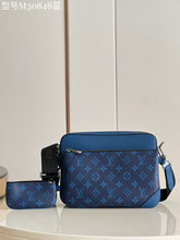 Load image into Gallery viewer, MBG032 Duo Messenger / HIGHEST QUALITY VERSION / 10.2 x 7.3 x 2 inches