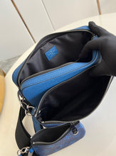 Load image into Gallery viewer, MBG032 Duo Messenger / HIGHEST QUALITY VERSION / 10.2 x 7.3 x 2 inches