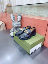 Load image into Gallery viewer, SE972 Women's loafer with Interlocking GG / Size5-9