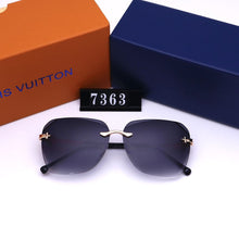 Load image into Gallery viewer, JW623 LB Petal Cat Eye Sunglasses