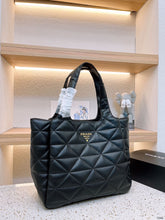 Load image into Gallery viewer, PD186 Medium, Topstitched nappa-leather Tote Bag / 10.6x5.1x12.2inch