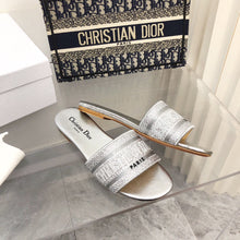 Load image into Gallery viewer, SE846 DR Dway Slippers / Size5-11