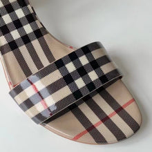 Load image into Gallery viewer, SE873 BUR Vintage Check Patent Leather Sandals / Size5-8