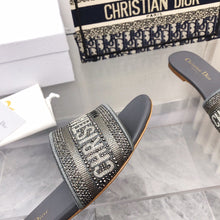 Load image into Gallery viewer, SE849 DR Dway Slippers / Size5-11