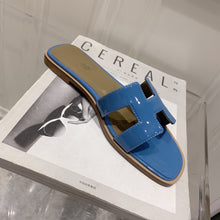 Load image into Gallery viewer, SE875 H Paint Leather Slippers / Size4-11