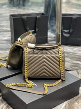 Load image into Gallery viewer, YSK206 college medium chain bag in quilted leather / 9.4 x 6.7 x 2.6 inches