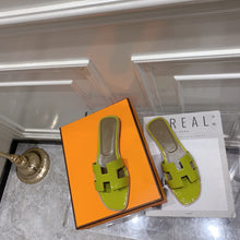 Load image into Gallery viewer, SE876 H Paint Leather Slippers / Size4-11