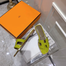 Load image into Gallery viewer, SE876 H Paint Leather Slippers / Size4-11