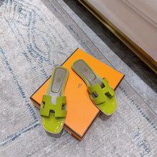 Load image into Gallery viewer, SE876 H Paint Leather Slippers / Size4-11