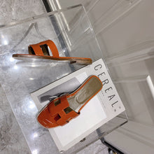 Load image into Gallery viewer, SE877 H Paint Leather Slippers / Size4-11