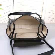 Load image into Gallery viewer, GY003 Rouette PM Bag / 9x5.5x12.2inch