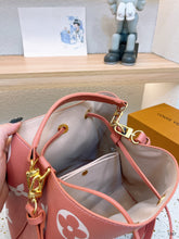 Load image into Gallery viewer, LB720 NéoNoé MM / 10.2 x 10.2 x 6.9 inches